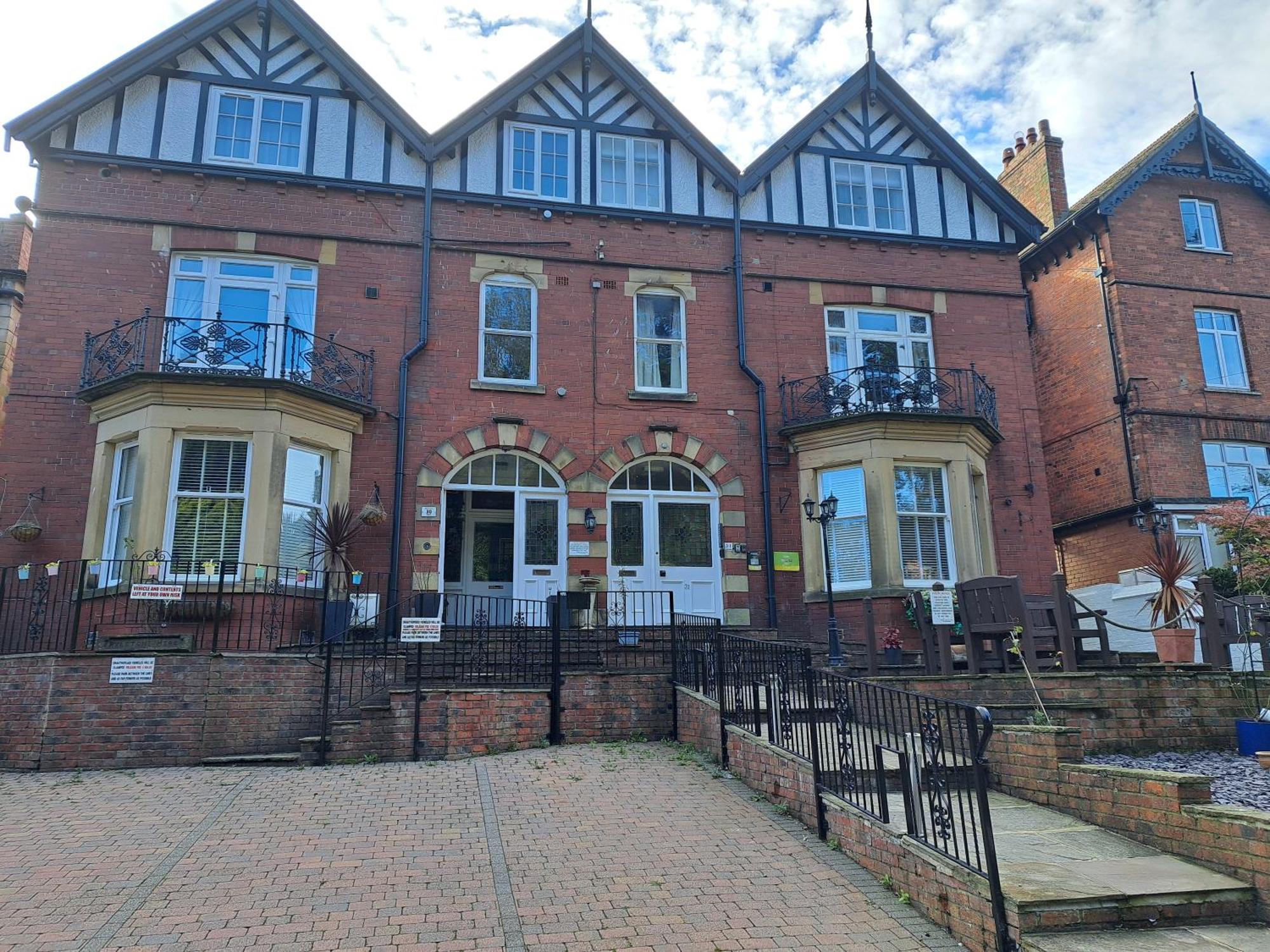 Aaron Apartamento Whitby
